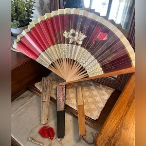 NO BRAND Paper and Wood Lightweight Oriental Hand Fans Floral Tassels Set of 4